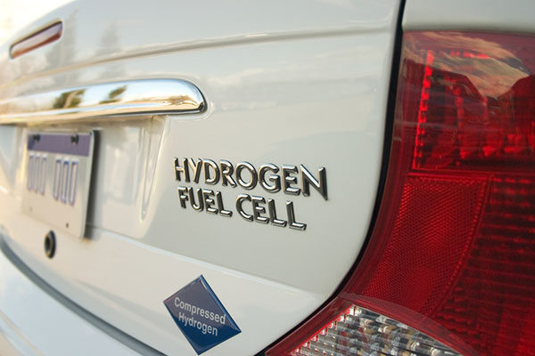 Car with a hydrogen fuel cell