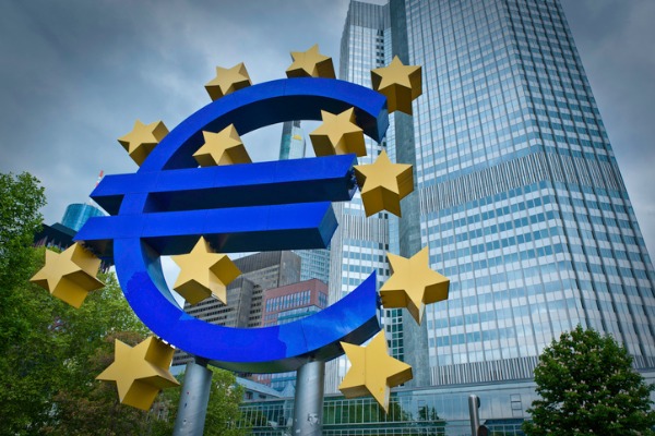 euro-symbol-sculpture-outside-european-central-bank