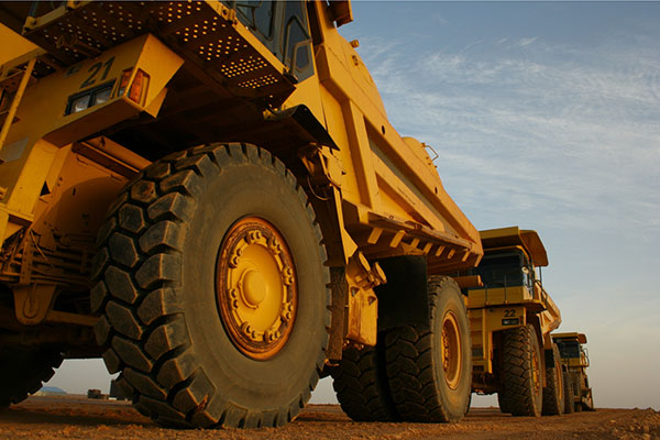 mining vehicle 600x400