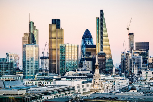 skyscrapers-in-city-of-london bank