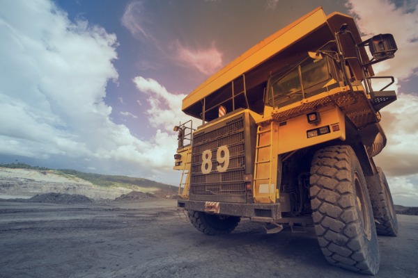 big yellow mining truck 600