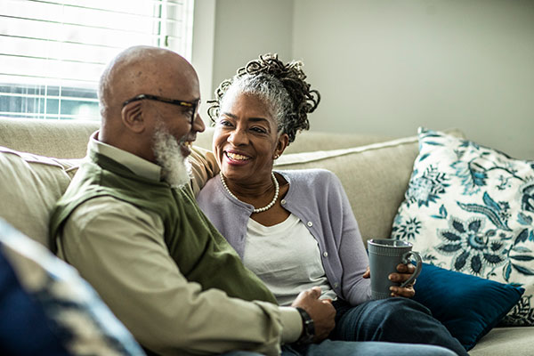 Couple discussing retirement 600