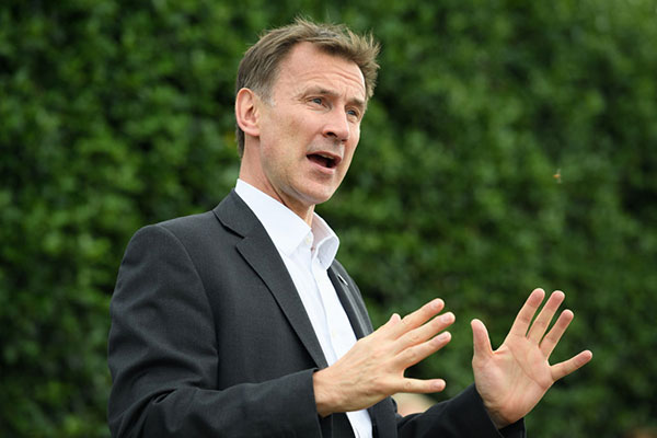 Jeremy Hunt talking 600