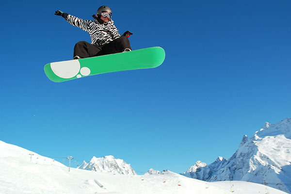 Snowboarding in mountains 600