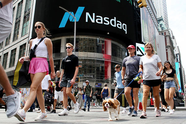 Nasdaq in Times Square, New York 600