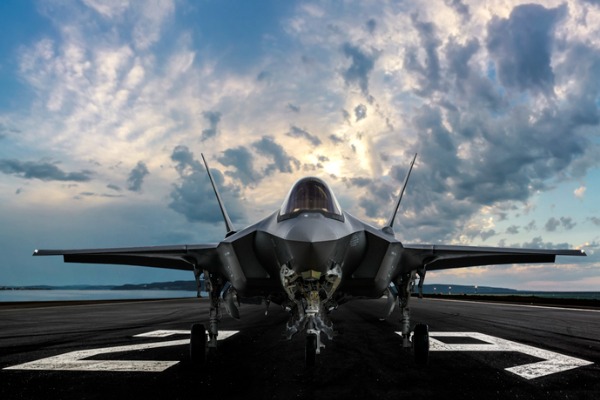 f-35 jet fighter army 600