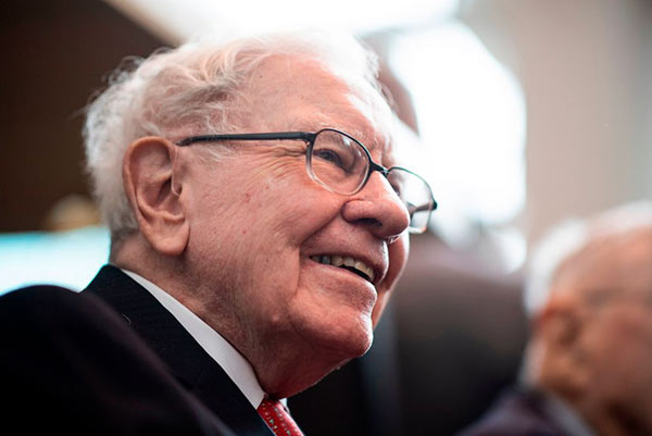 Warren Buffett portrait 600