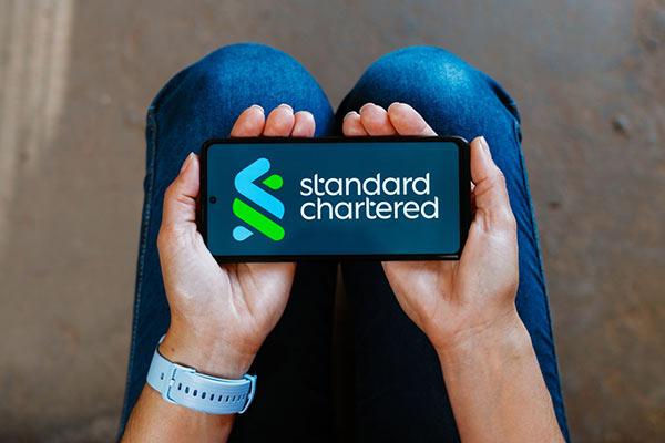 Standard Chartered logo 600