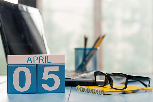tax year end deadline 5 April calendar 600