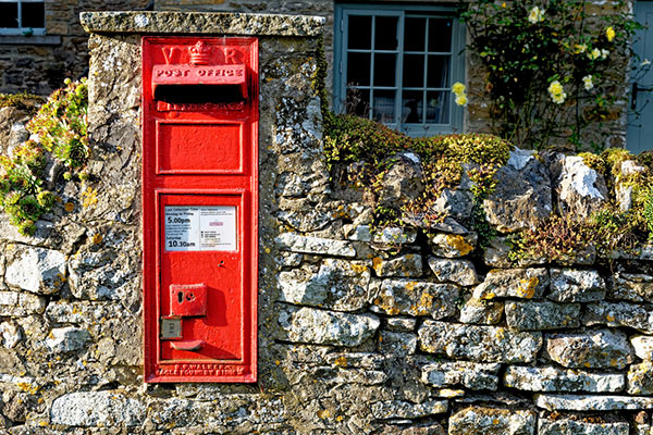Royal Mail letterbox 600