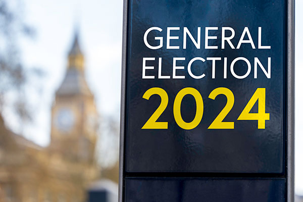 General election sign ahead of Big Ben