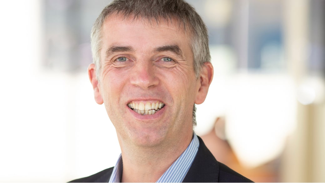 Headshot of Equity Analyst Keith Bowman