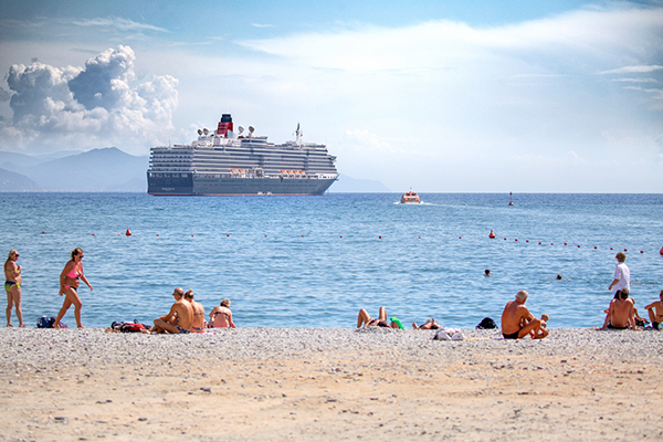 Carnival cruise ship