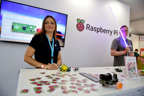 Raspberry Pi stand at innovation event, Gettyr