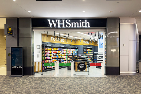 WH Smith at LaGuardia airport