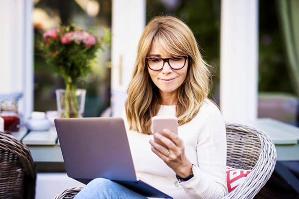 Woman looking at a share