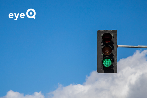 eyeQ green traffic light