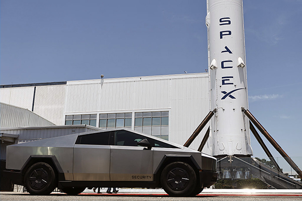 SpaceX rocket, Getty
