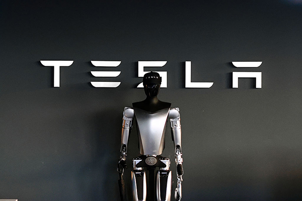 Optimus robot Tesla, Getty